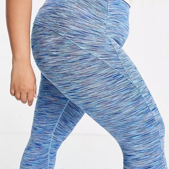 ASOS Plus Capri legging. - Picture 3 of 3